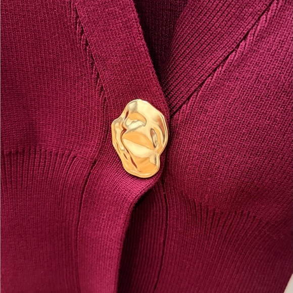 NWT Urban Revivo Burgundy Women's vneck open Sweater xsmall - Picture 5 of 6